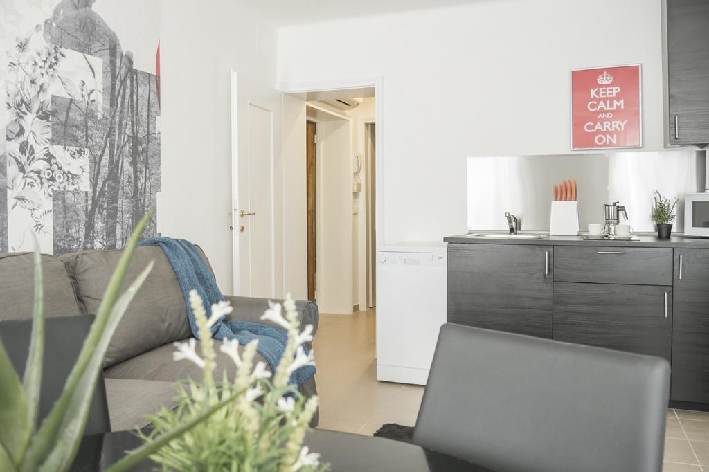 Grand Palace Canal View Apartment